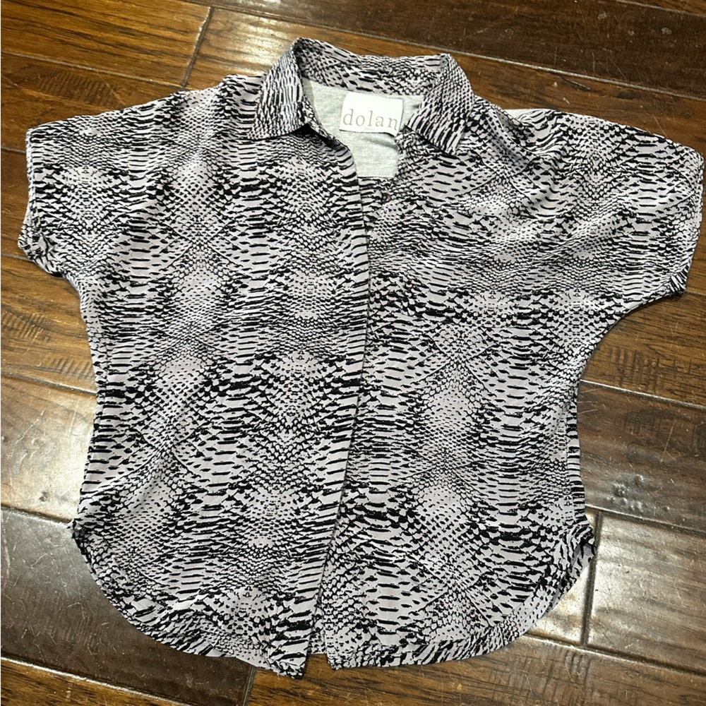 Anthropologie Dolan Monochrome Patterned Button up Blouse size S Casual Bohemian